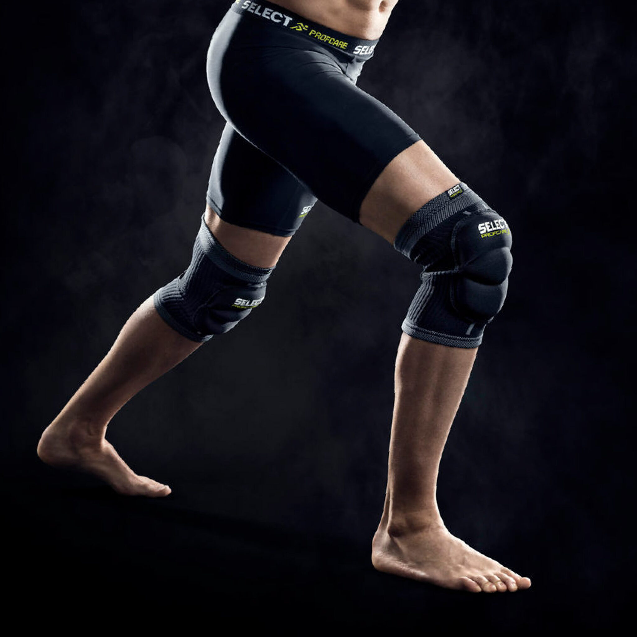 Rodillera de compresión con pad de protección en situación de uso